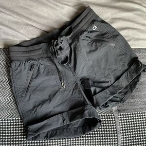 Gap Fit Hiking shorts